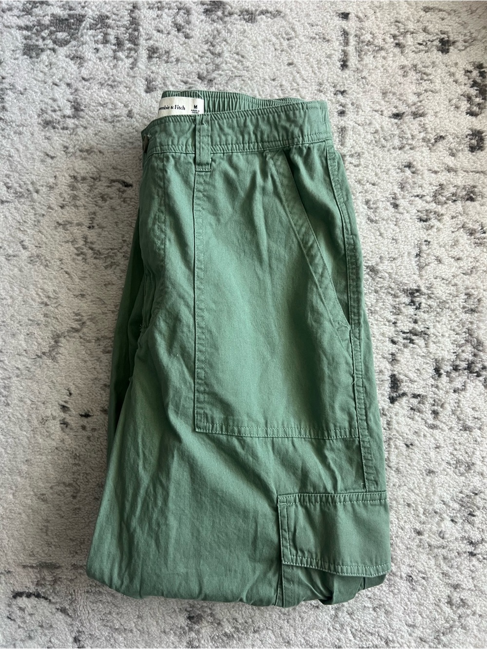 Abercrombie & Fitch Women’s Cargo Joggers - Picture 3 of 4